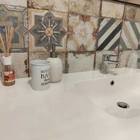 ベッド・アンド・ブレックファスト Bricco - 3*